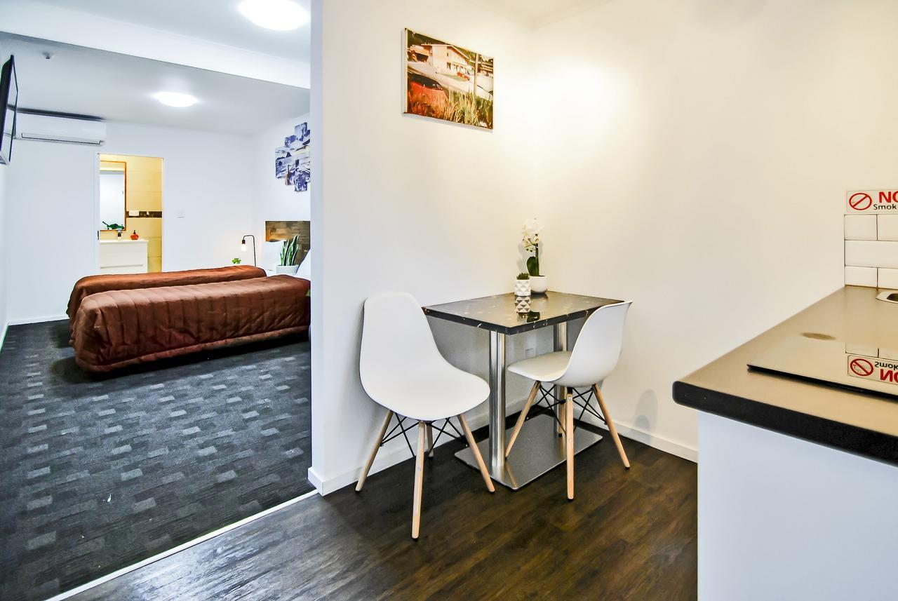 Newlands Court Motel Wellington Extérieur photo