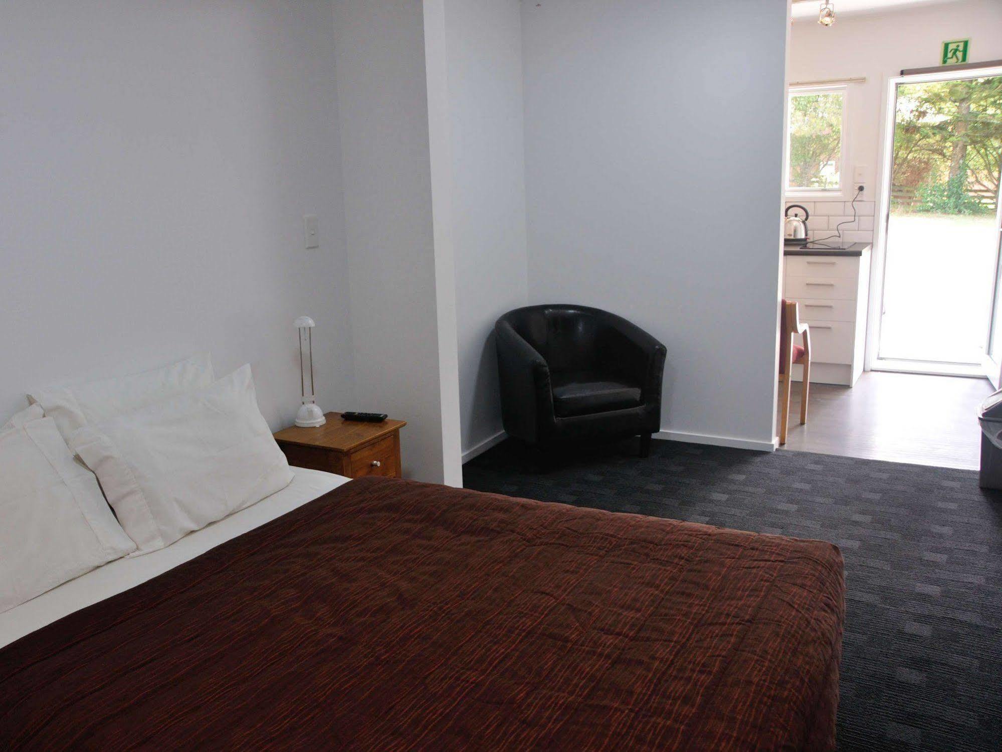 Newlands Court Motel Wellington Extérieur photo